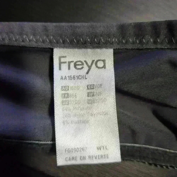 Freya 32DD Lace Underwire Bra - Picture 4 of 5